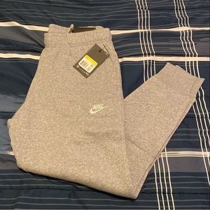 NWT Men’s Nike Sweatpants